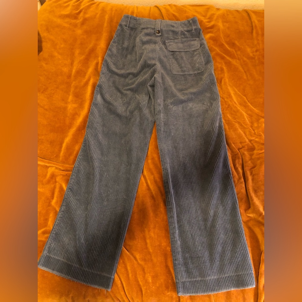 Blue corduroy Zara pants with flared legs. Size 8/10 tall!